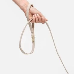 Nomad Tales Calma Hondenriem, Sand -Hondenbenodigdheden Korting 326096 nomad tales calma hundeleine sand 120cm 01 5